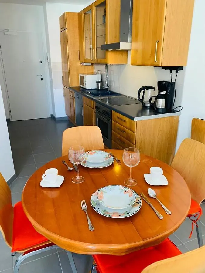 Apartment Alexandra プレマントゥーラ