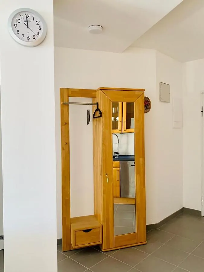 Apartment Alexandra プレマントゥーラ