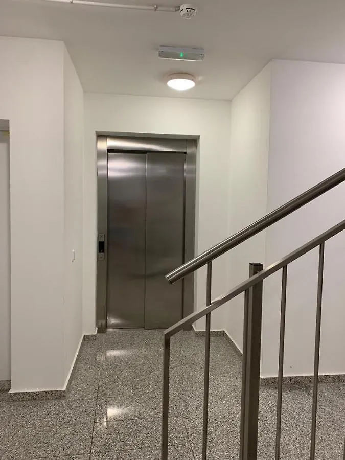 Apartment Alexandra プレマントゥーラ
